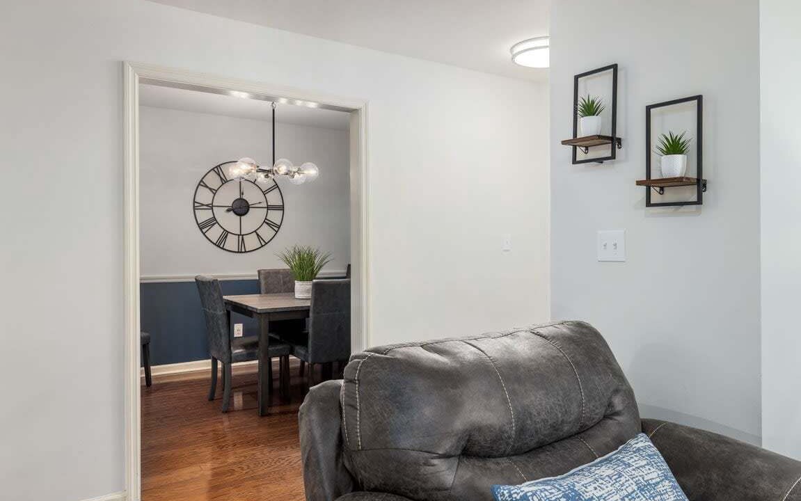 Photo of Livingroom in Meadowbrook