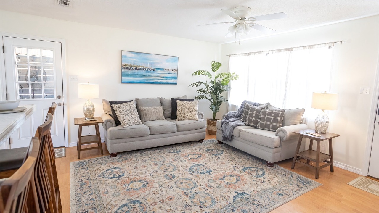 Photo of Bedroom in Long Beach