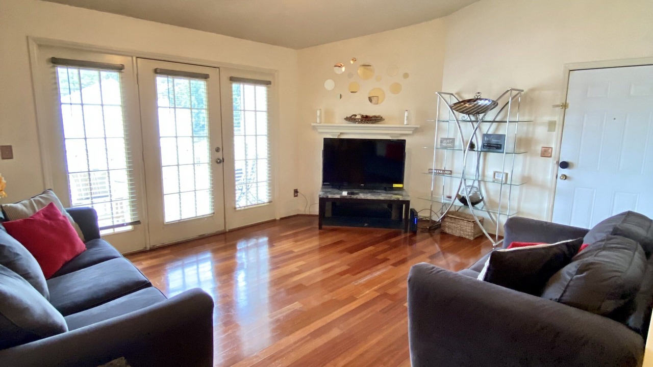 Photo of Livingroom in Greensboro