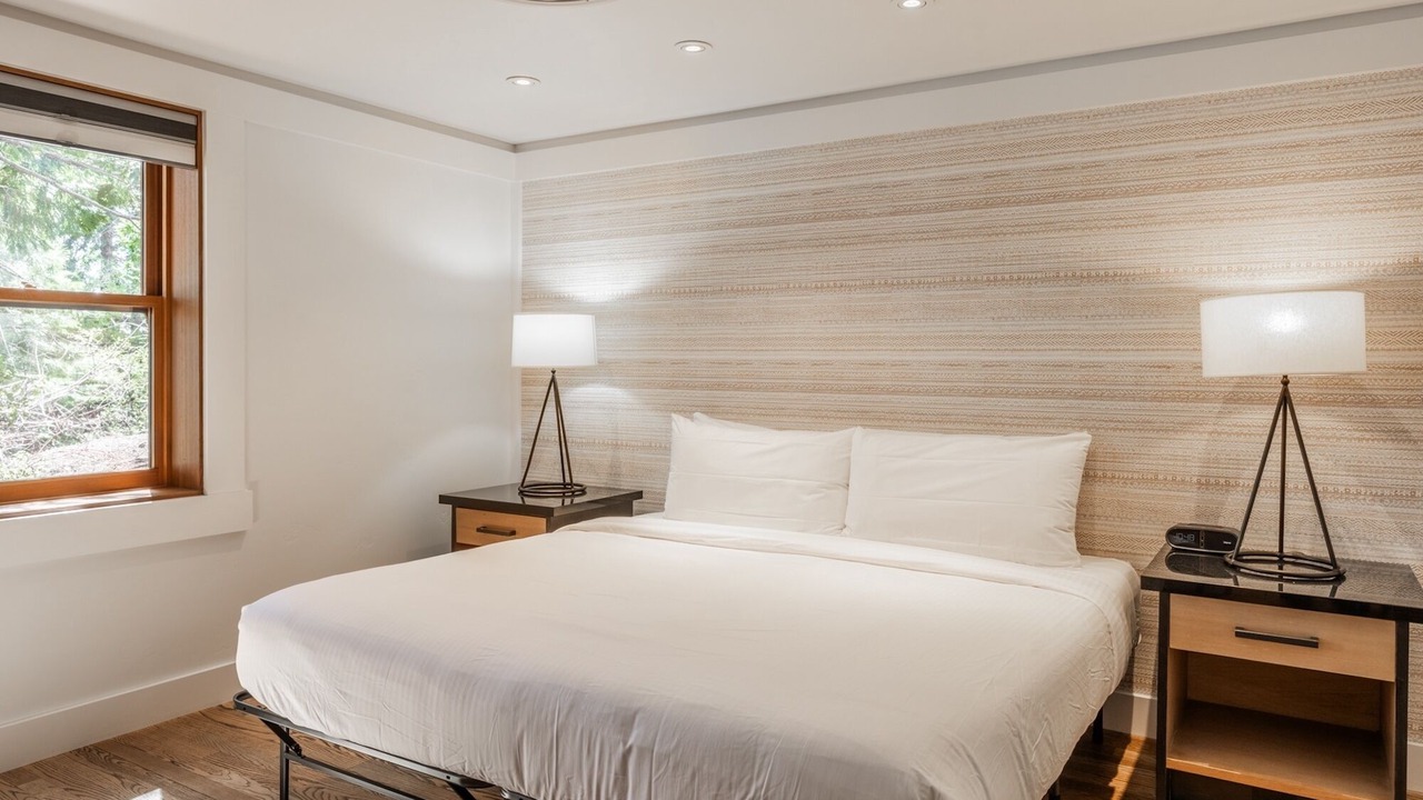 Photo of Bedroom in Homewood
