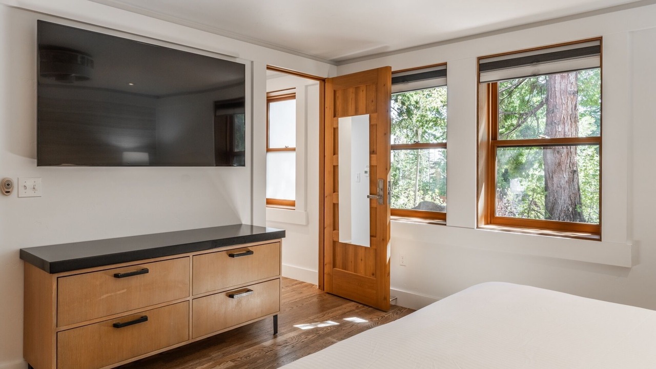 Photo of Bedroom in Homewood