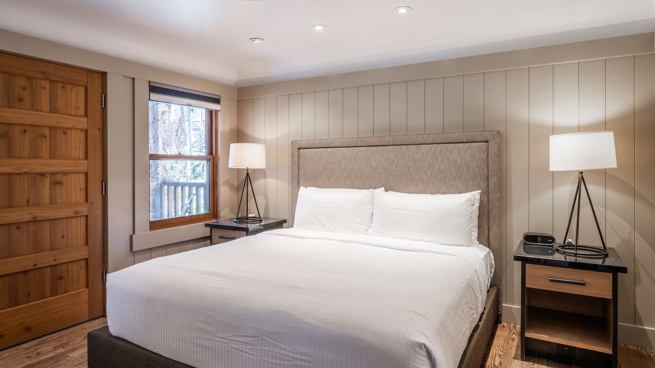 Photo of Bedroom in Homewood