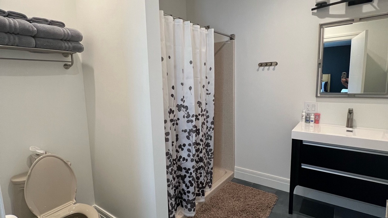 Photo of Bathroom in Hector