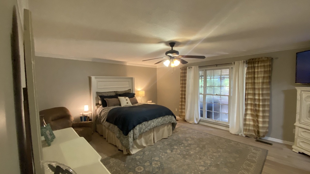Photo of Bedroom in Tuscaloosa