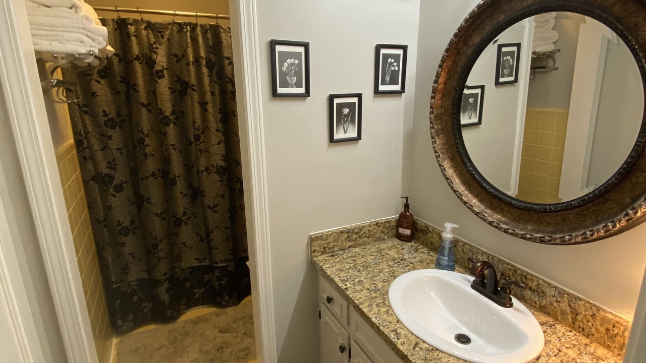Photo of Bathroom in Tuscaloosa