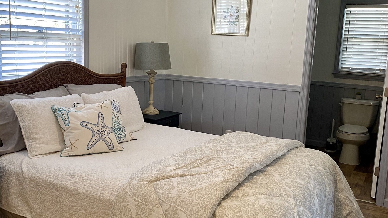 Photo of Bedroom in Ash