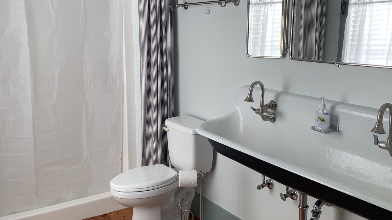 Photo of Bathroom in Carova Beach