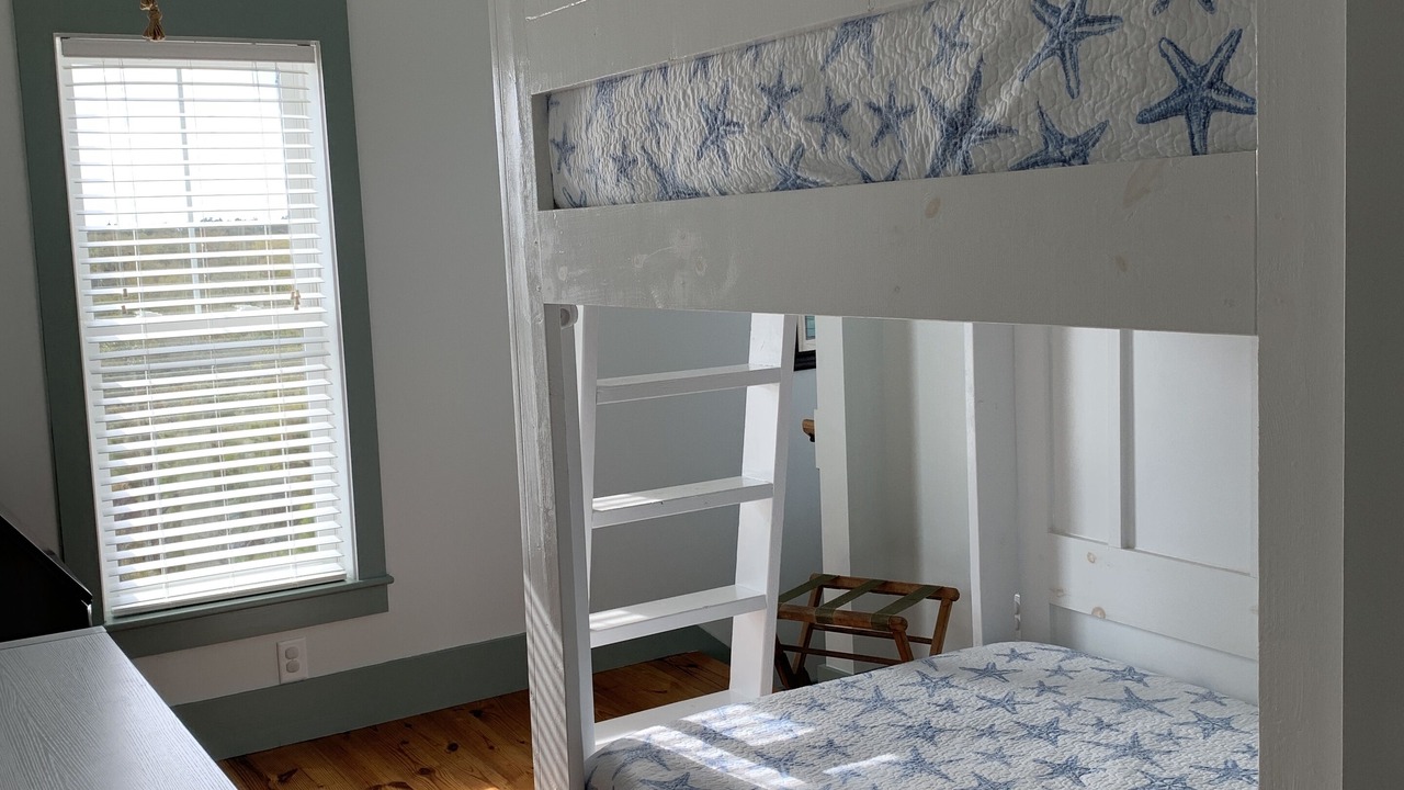 Photo of Bedroom in Carova Beach