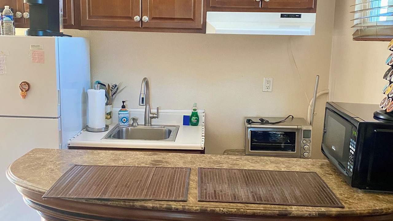 Photo of Kitchen in Warner Center