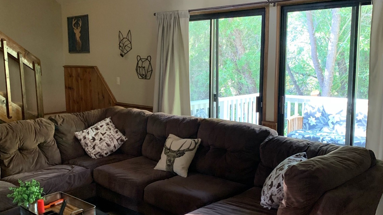 Photo of Livingroom in Green Valley Lake