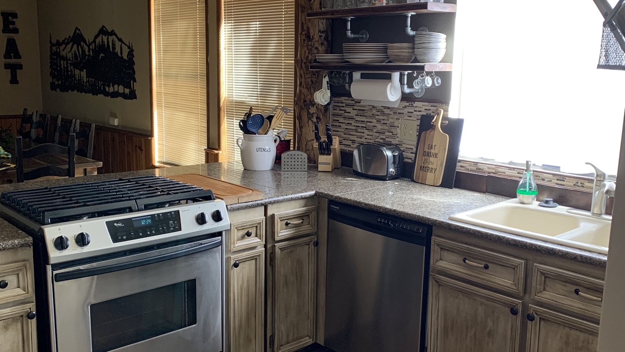 Photo of Kitchen in Green Valley Lake