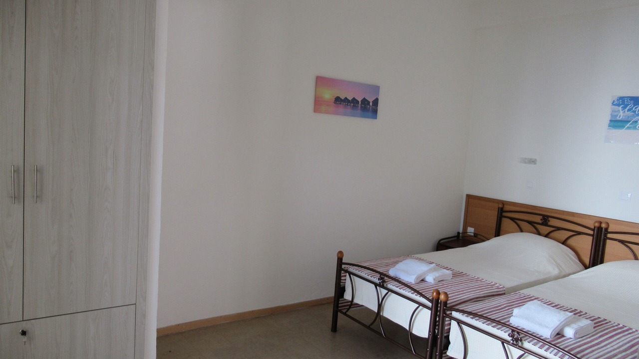 Photo of Bedroom in Ipsos