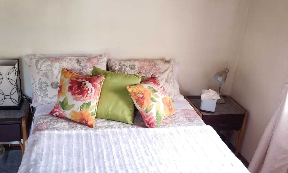 Photo of Bedroom in Estate Frenchman Bay