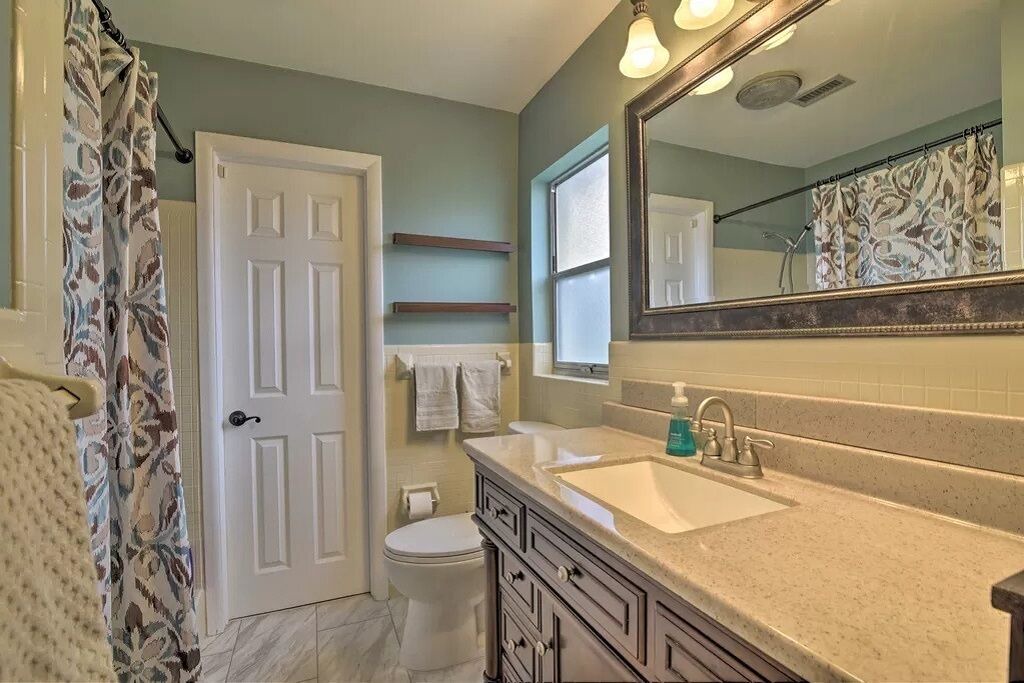 Photo of Bathroom in Orient Park
