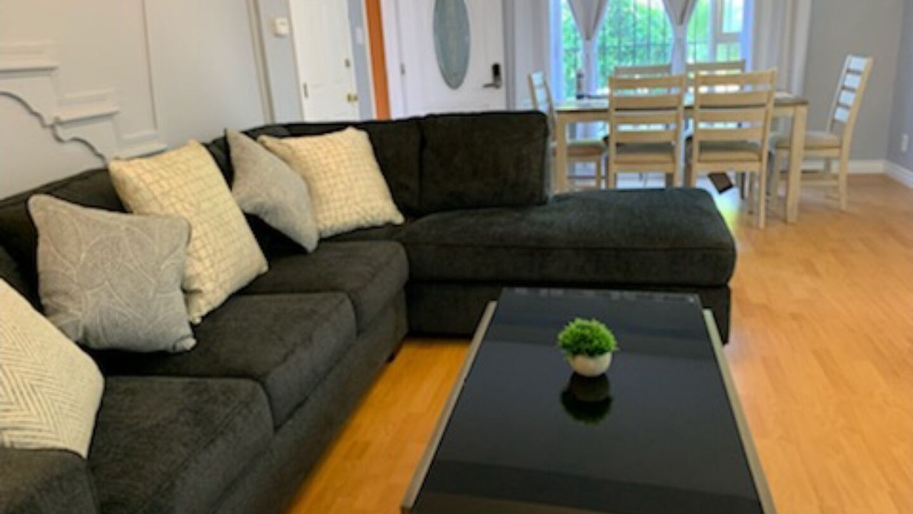 Photo of Livingroom in Pico - Robertson