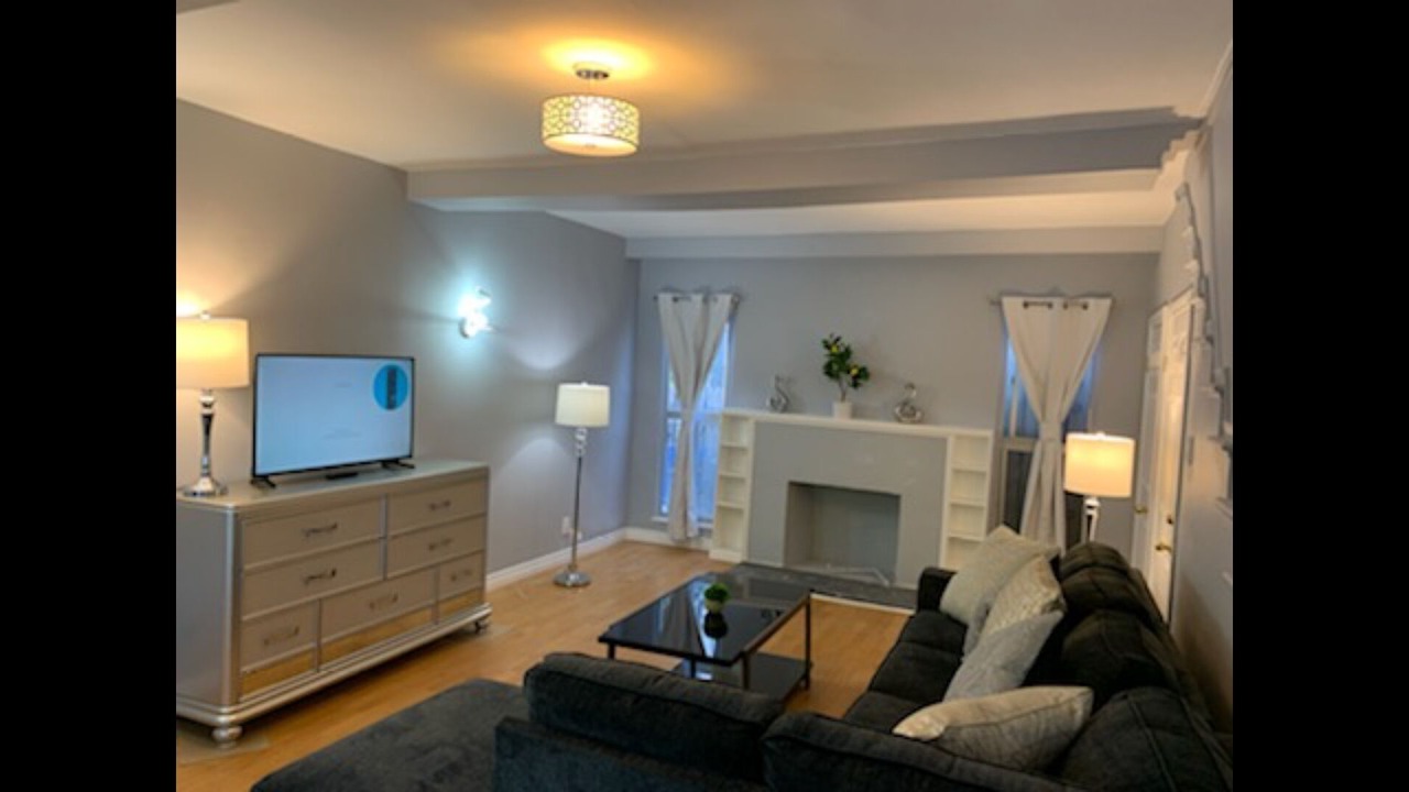 Photo of Livingroom in Pico - Robertson