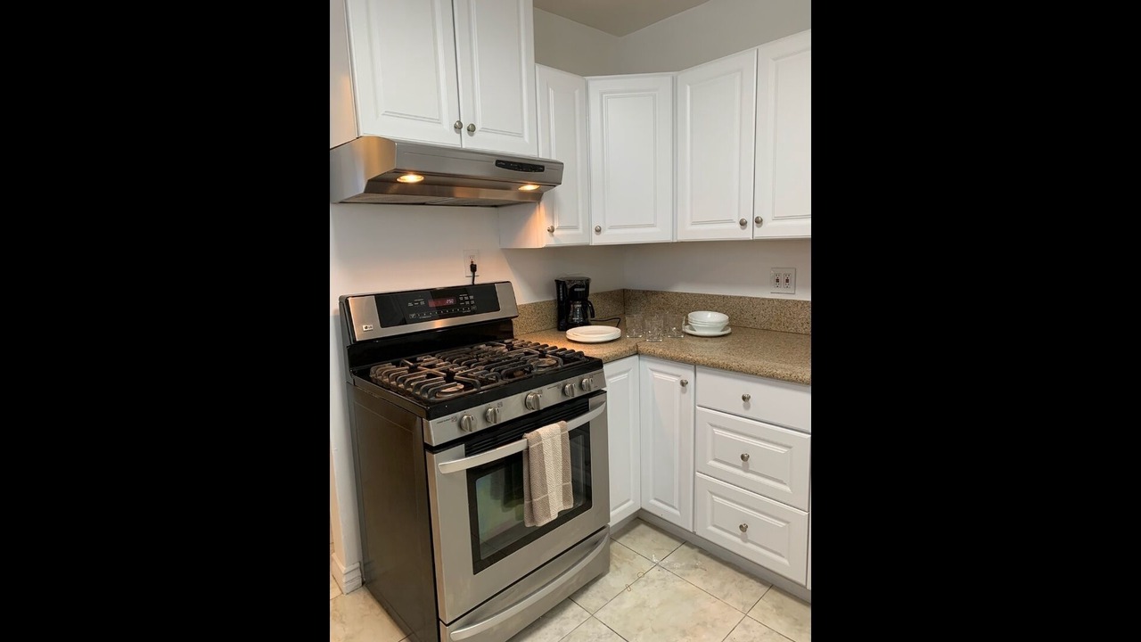 Photo of Kitchen in Pico - Robertson