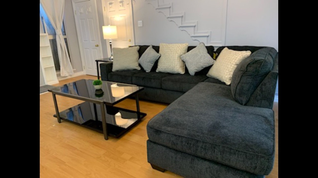 Photo of Livingroom in Pico - Robertson