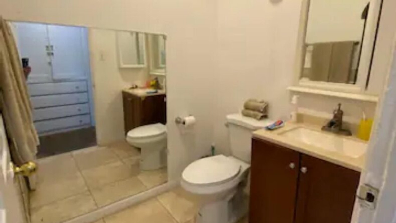 Photo of Bathroom in Pico - Robertson
