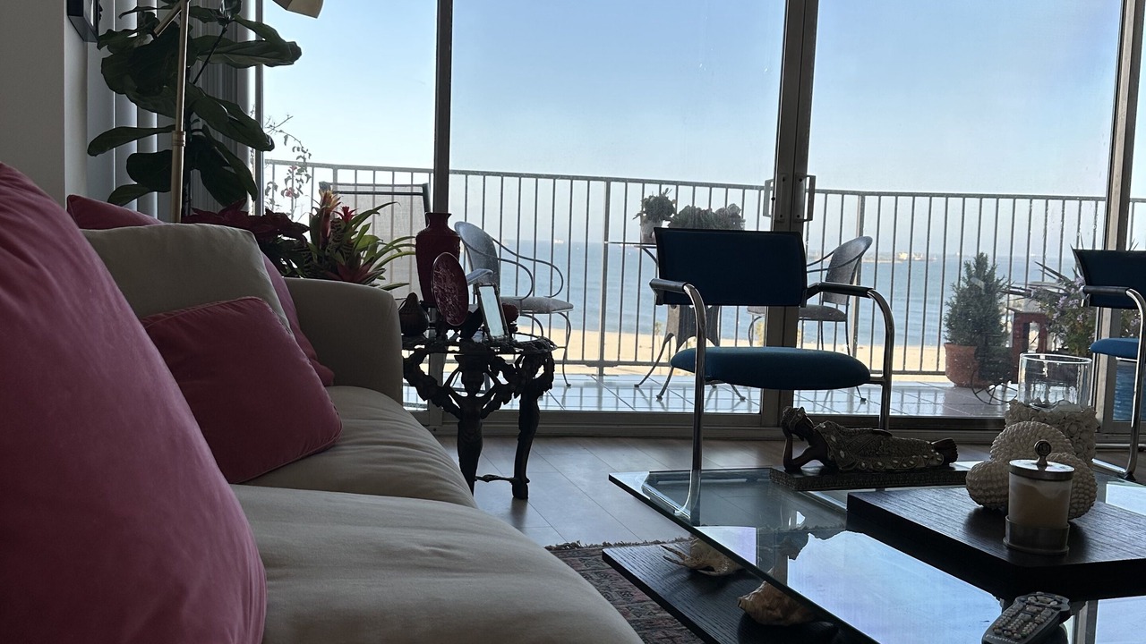 Photo of Livingroom in Waterfront