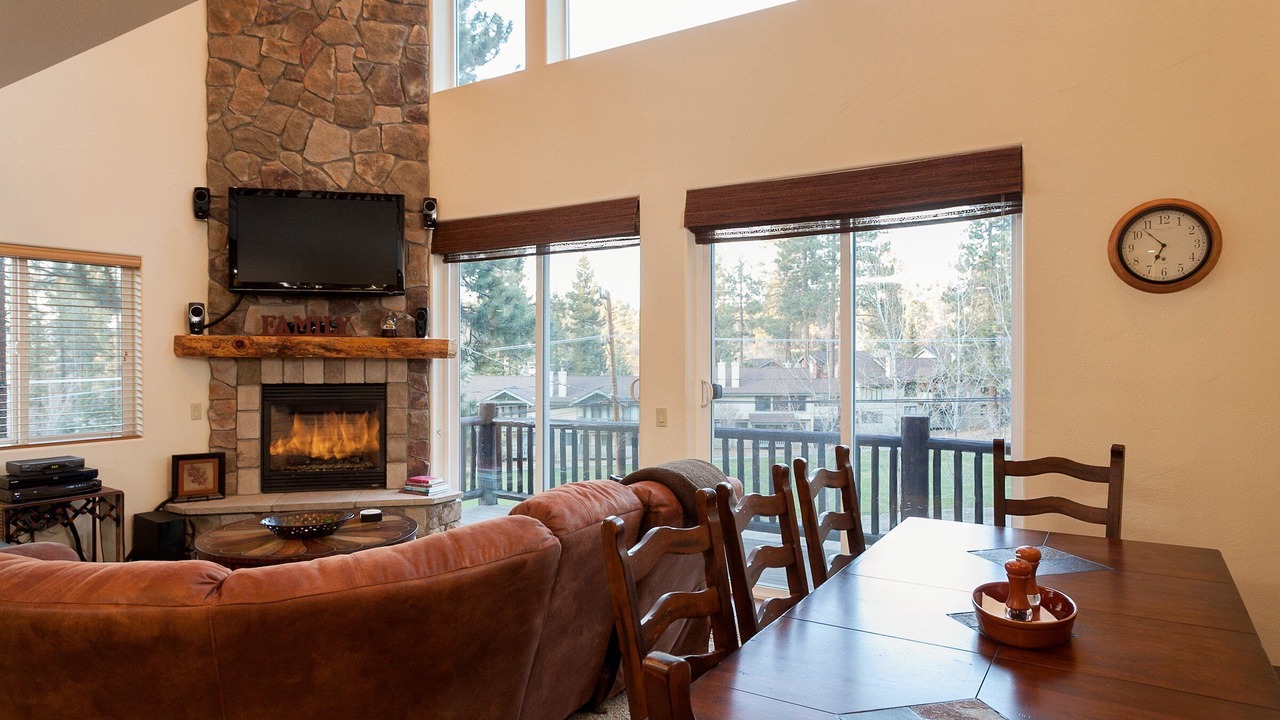 Photo of Livingroom in Big Bear Lake