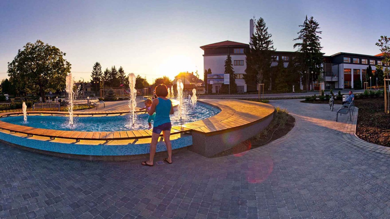 Photo of Outdoor in Buk