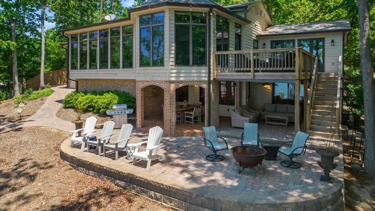 Photo of Outdoor in Steele Creek