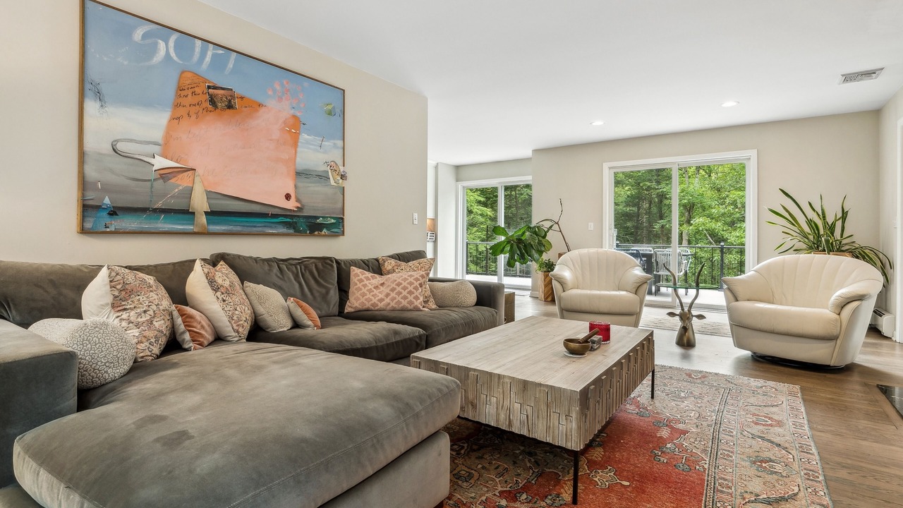 Photo of Livingroom in Garrison