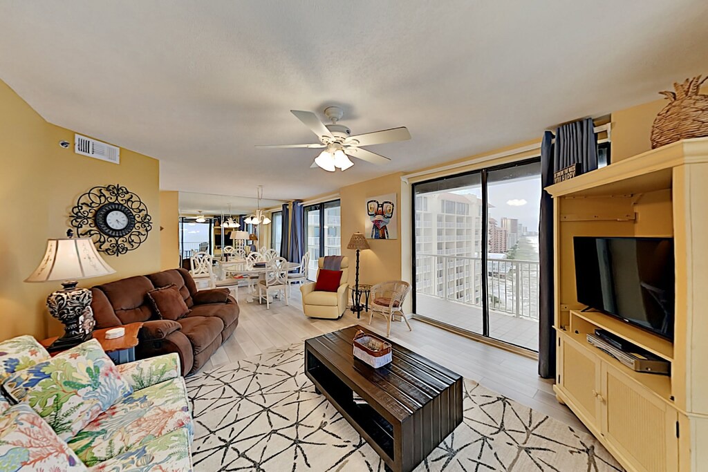 Photo of Livingroom in Orange Beach