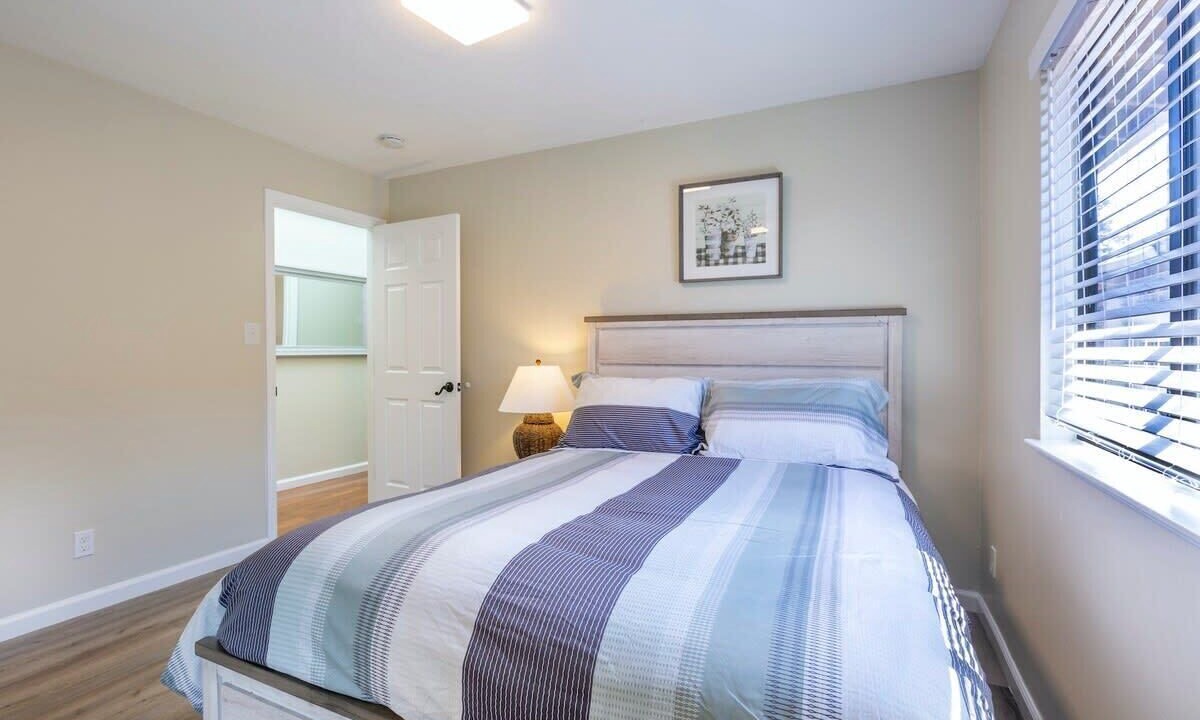 Photo of Bedroom in Willow Glen
