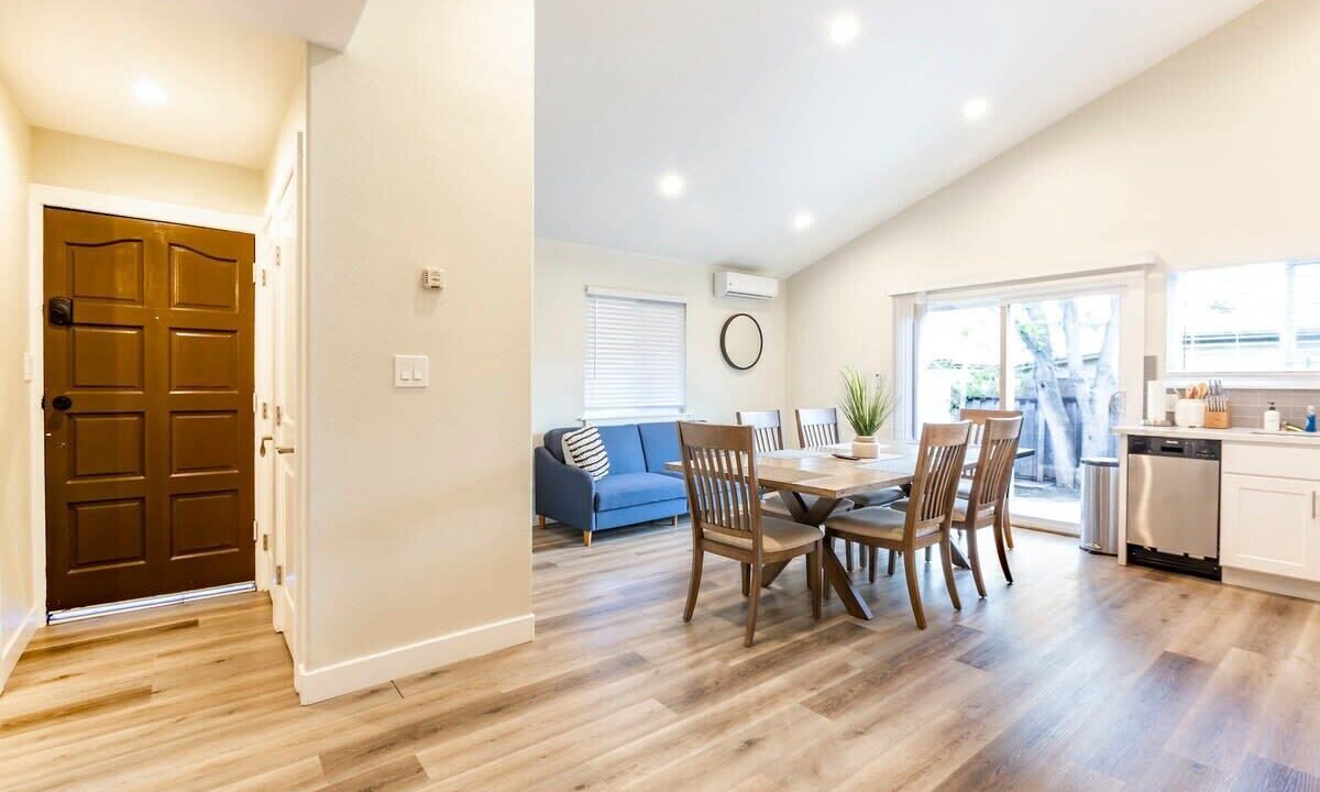 Photo of Livingroom in Willow Glen
