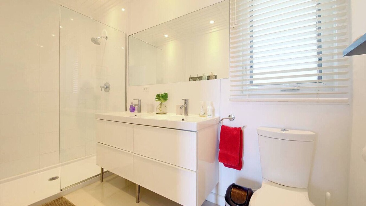 Photo of Bathroom in Governor's Harbour