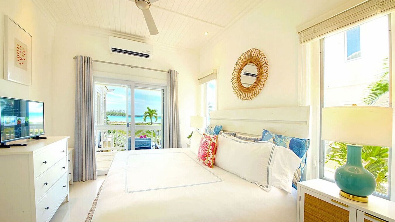 Photo of Bedroom in Governor's Harbour