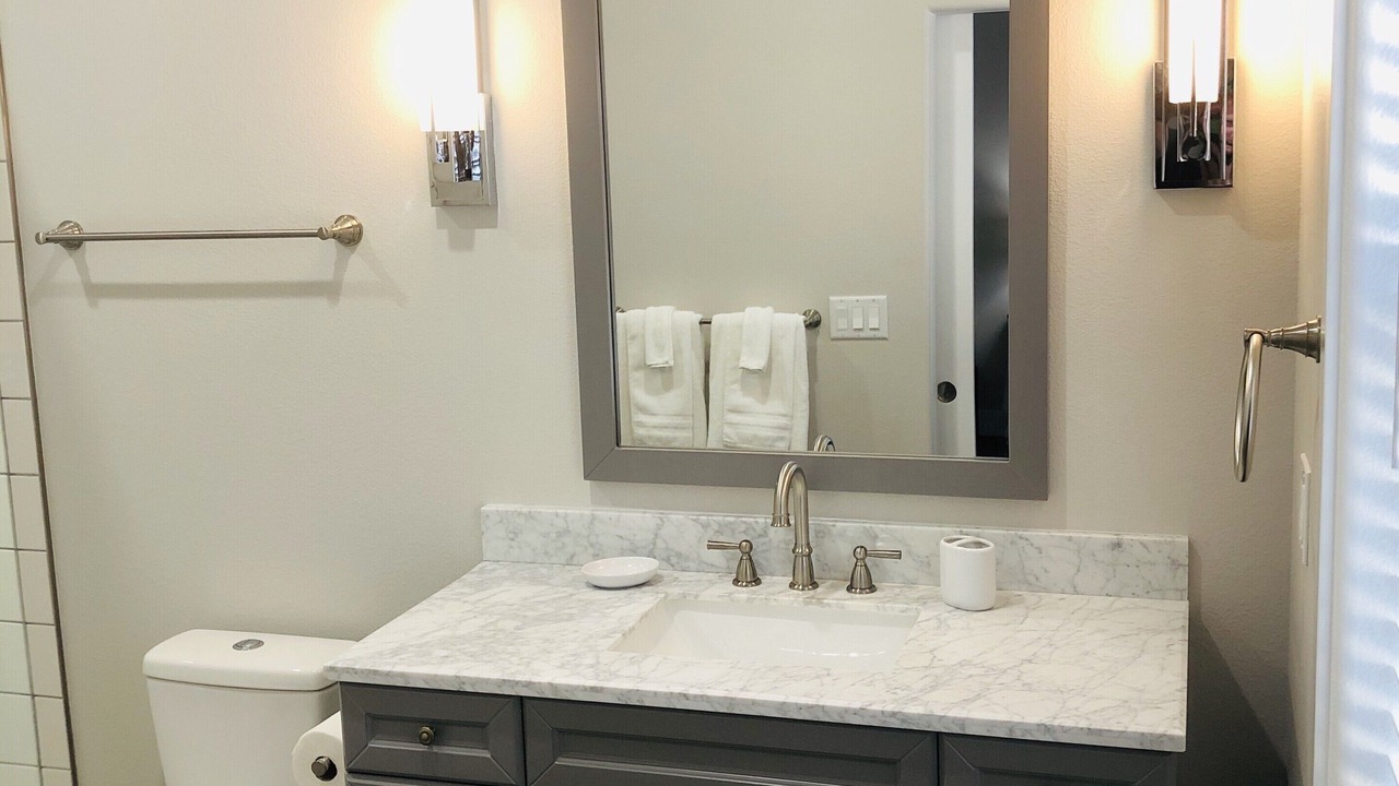 Photo of Bathroom in Bullhead City