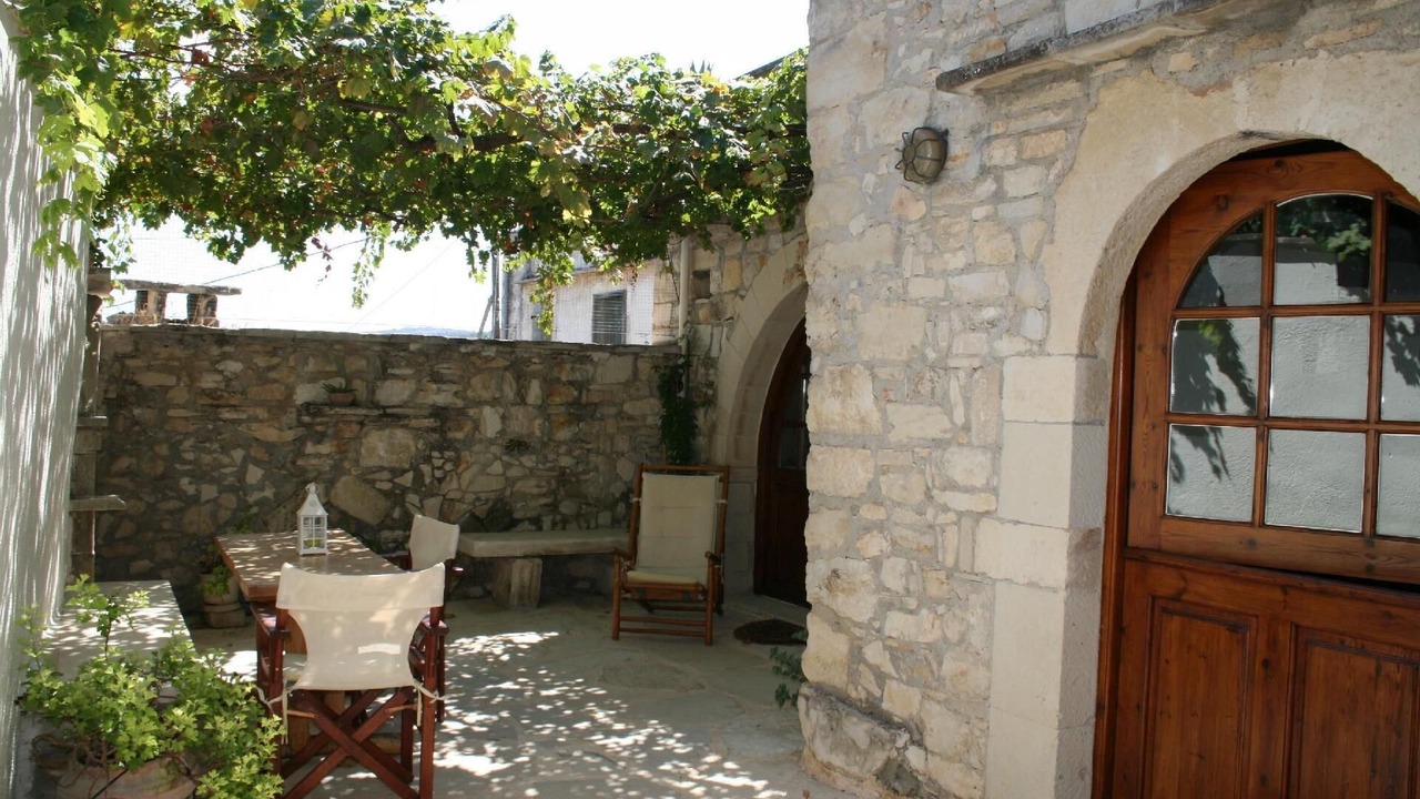Photo of Outdoor in Douliana