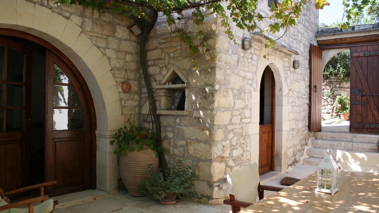 Photo of Outdoor in Douliana
