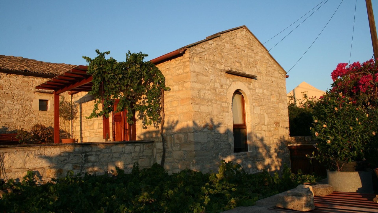 Photo of Others in Douliana