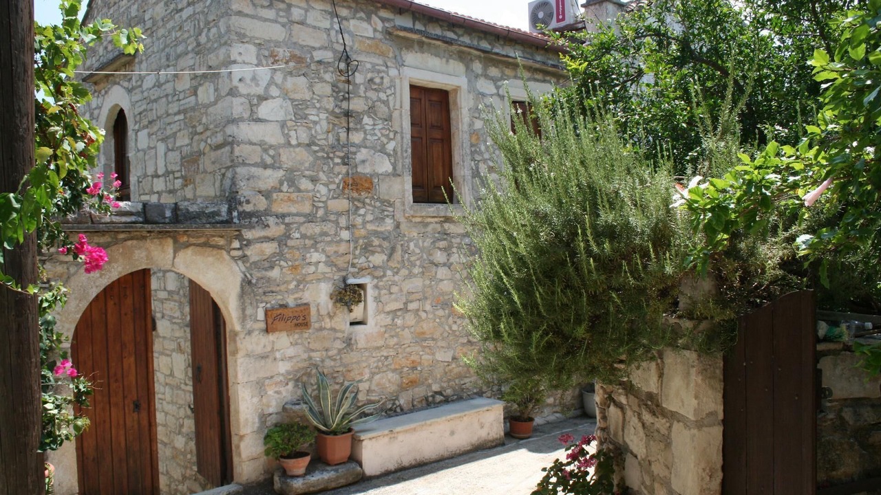 Photo of Others in Douliana