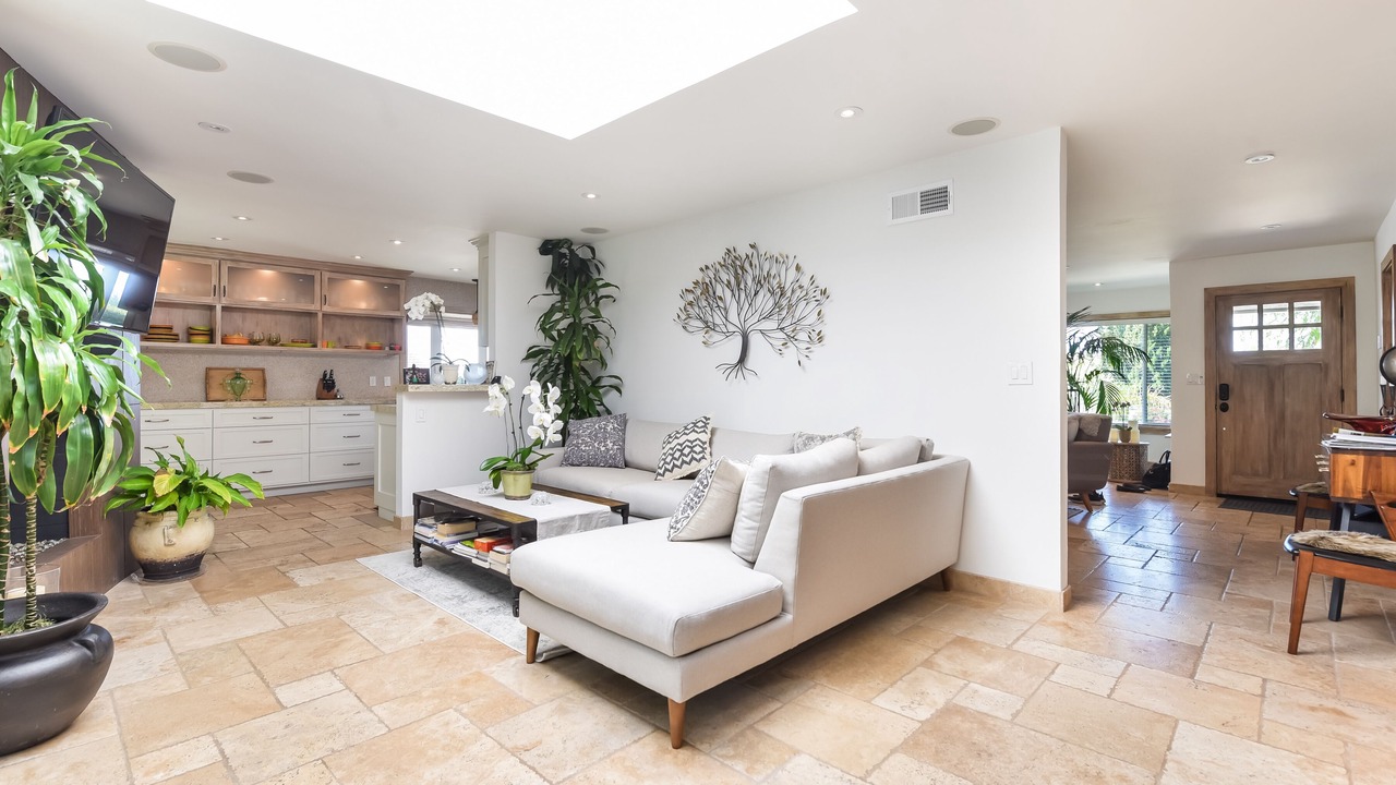 Photo of Livingroom in Thousand Oaks