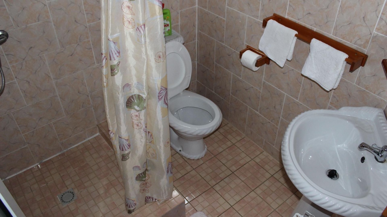 Photo of Bathroom in Mare Anglaise