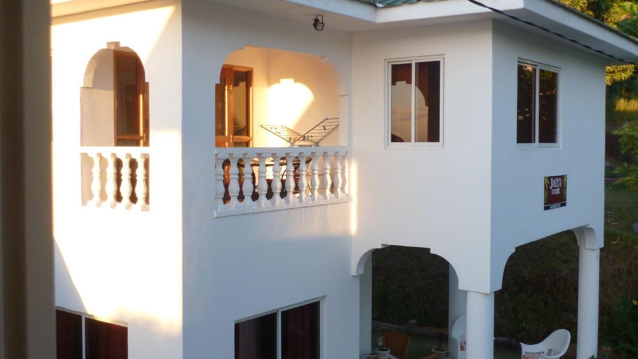 Photo of Patio Balcony in Mare Anglaise
