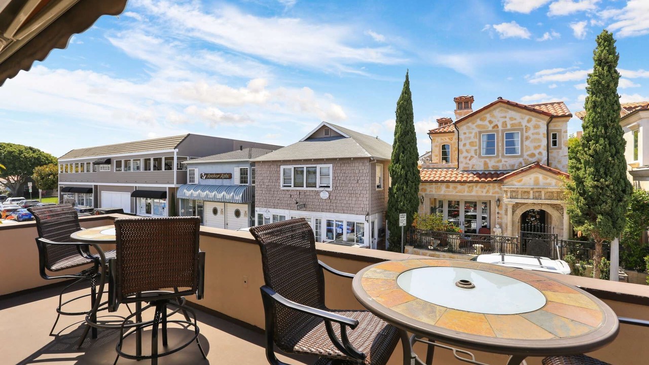 Photo of Patio Balcony in Balboa Island