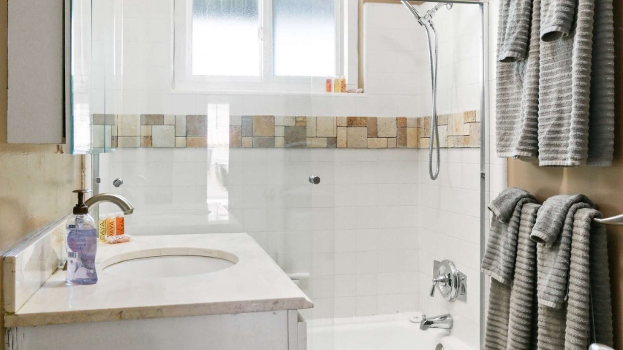 Photo of Bathroom in Balboa Island