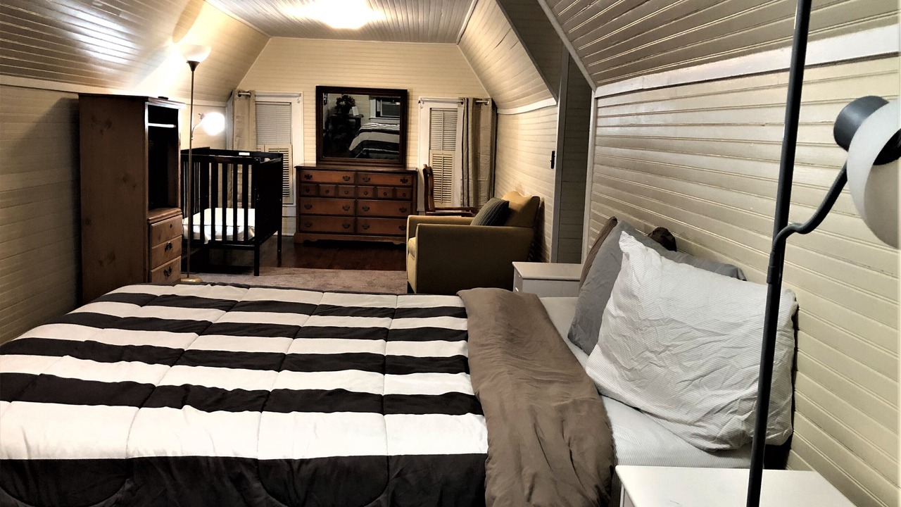 Photo of Bedroom in Hamlet