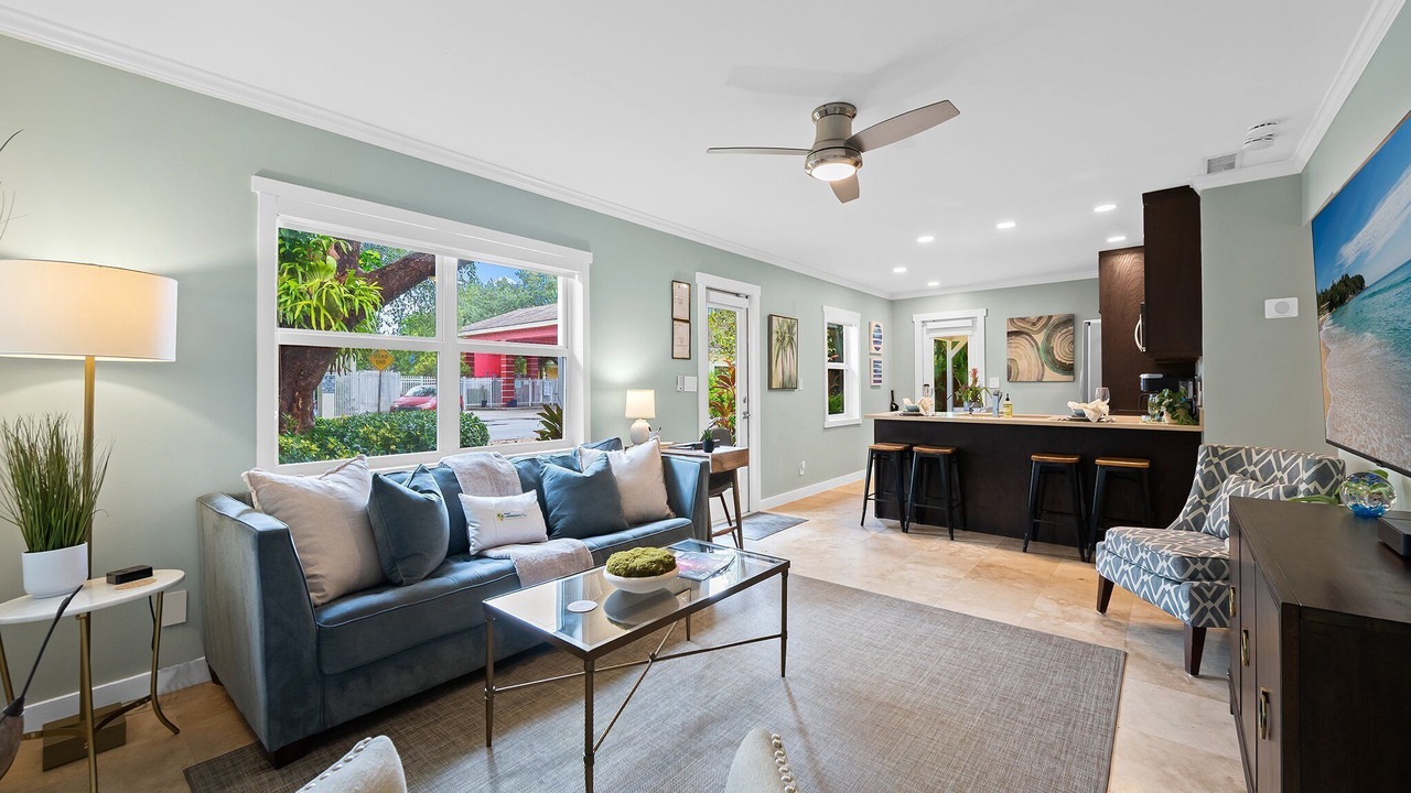 Photo of Livingroom in Wilton Manors