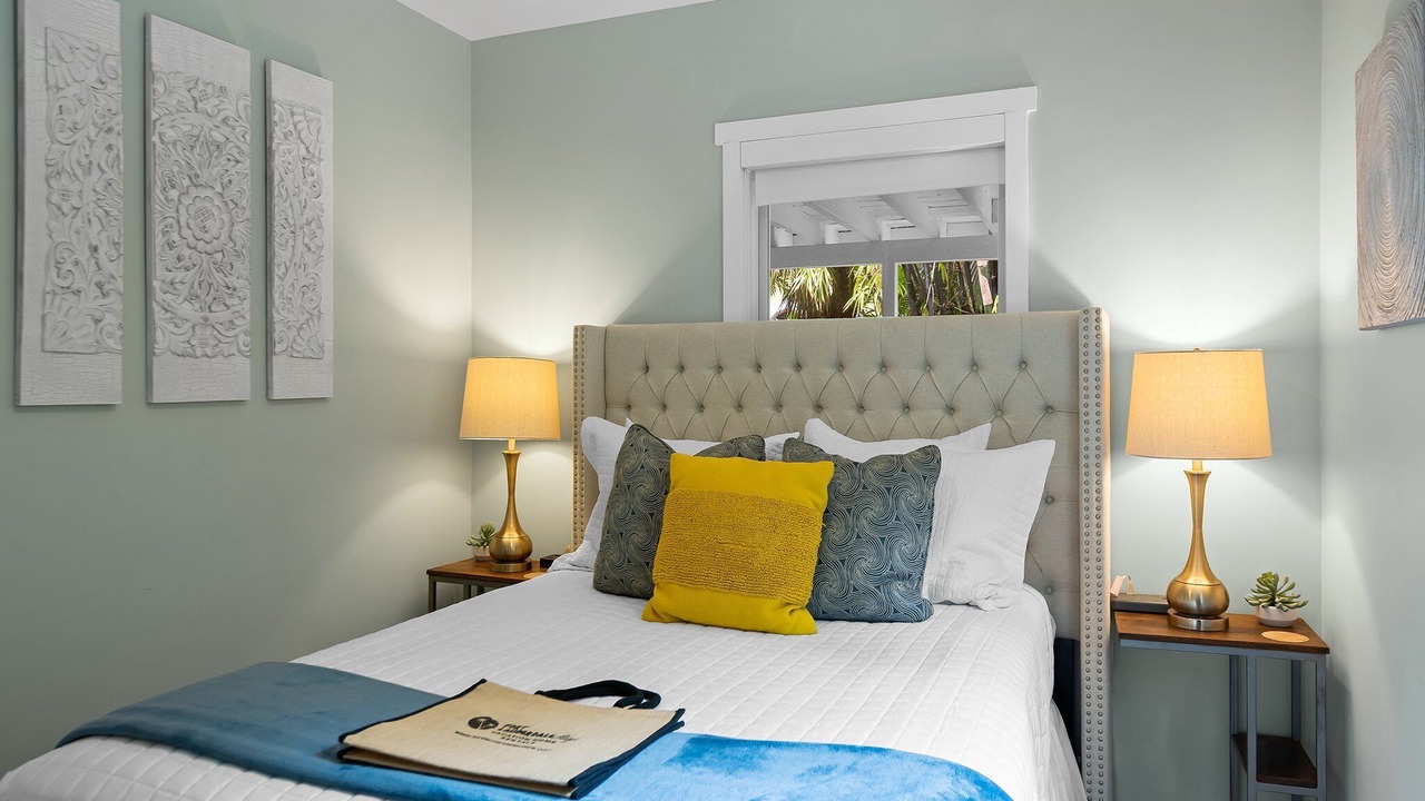 Photo of Bedroom in Wilton Manors