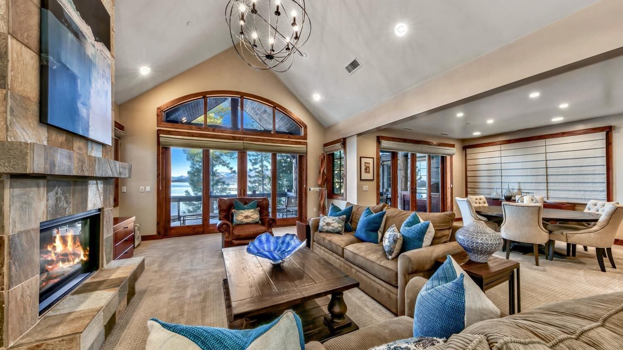 Photo of Livingroom in Sierra Shores