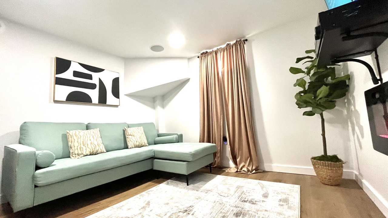 Photo of Livingroom in Corning