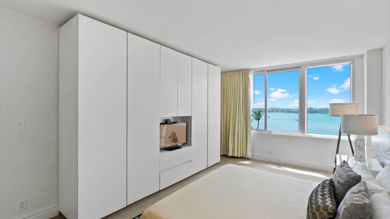 Photo of Bedroom in West Avenue