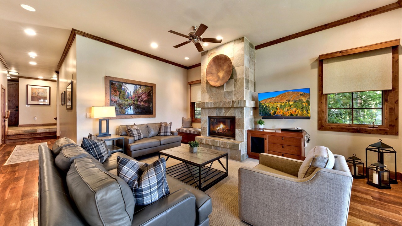 Photo of Livingroom in Sierra Shores